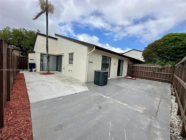 Building Photo - 12736 SW 66th St