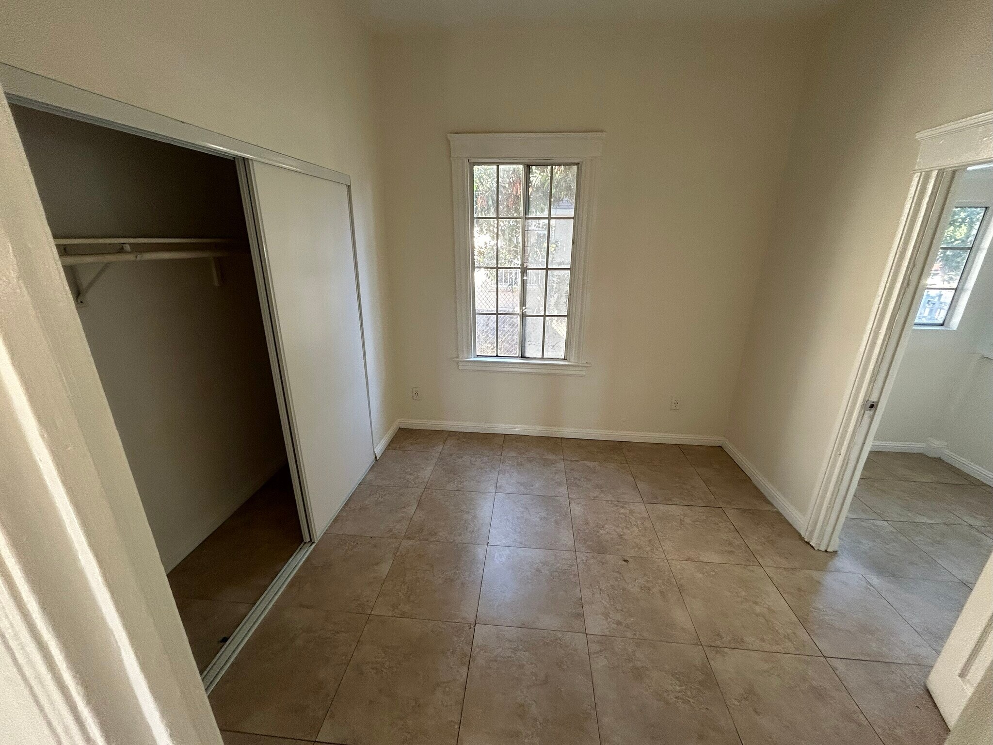 Building Photo - 4221 S Olive St