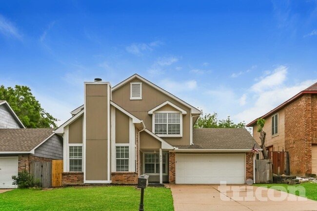 Building Photo - 822 Foxridge Dr