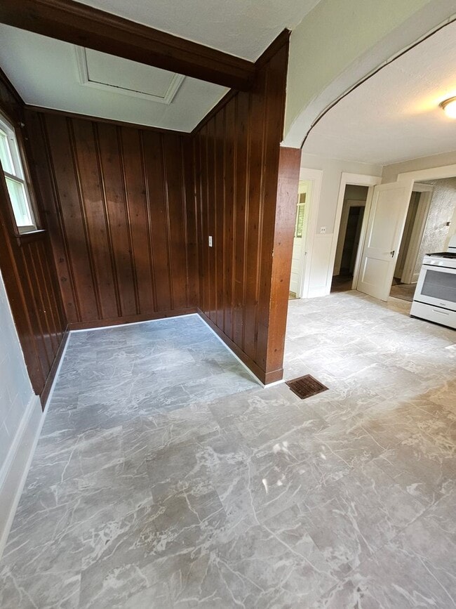 Building Photo - 3 BR house in High Point!