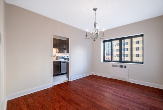 Building Photo - 5040 N Marine Dr