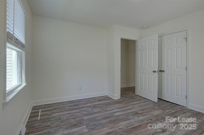 Building Photo - 3900 Rhodes Ave