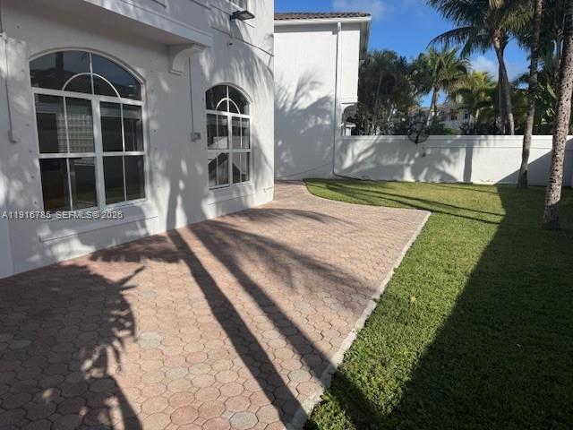 Building Photo - 3206 NE 212th St