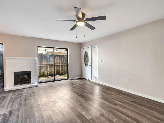 Building Photo - 5636 Birchmont Dr