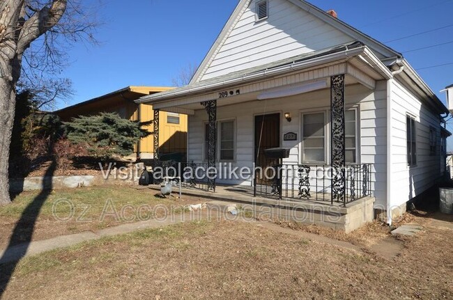 Building Photo - 209 Orchard St
