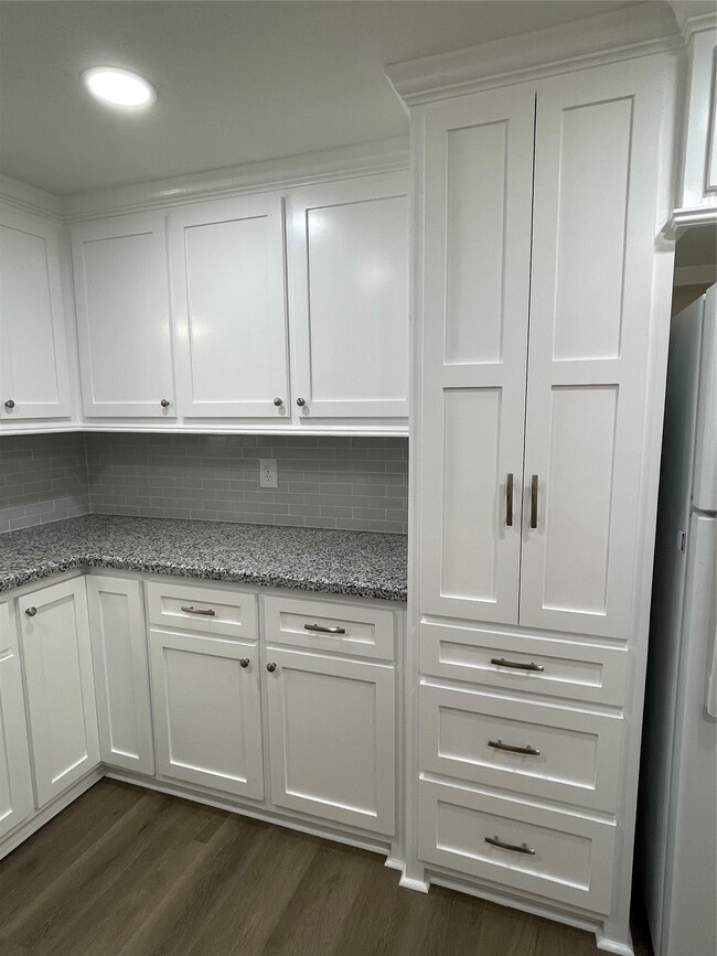 Building Photo - 309 Ryan St