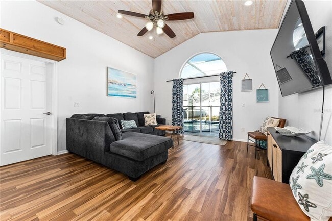 Building Photo - 8601 Cavendish Dr