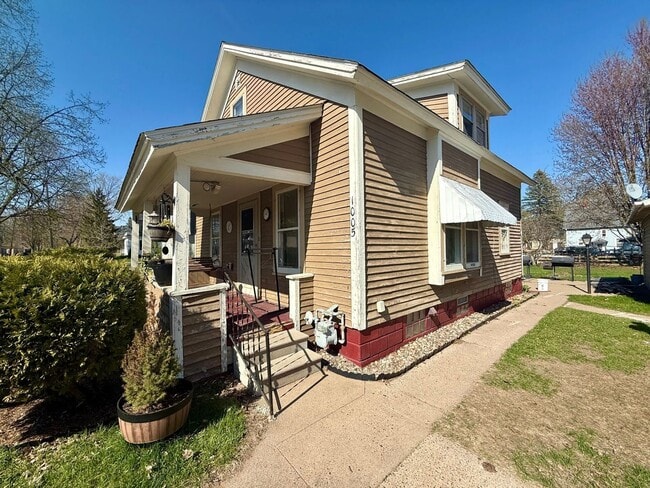 Building Photo - 3 Bed 1 Bath Single Family Home in Wausau