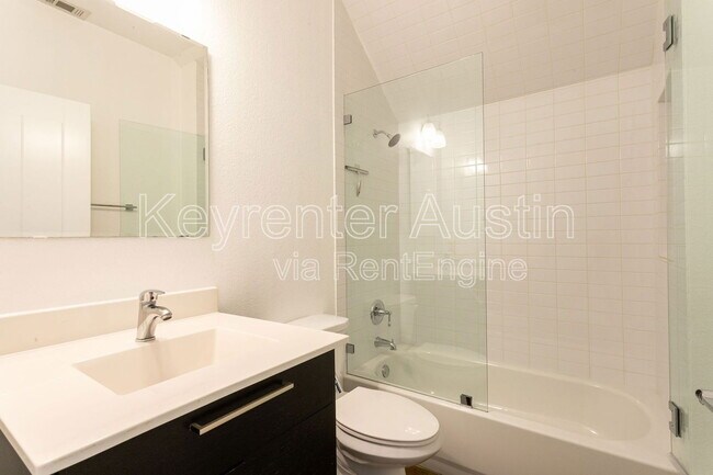 Building Photo - 3607 Marcae Ct