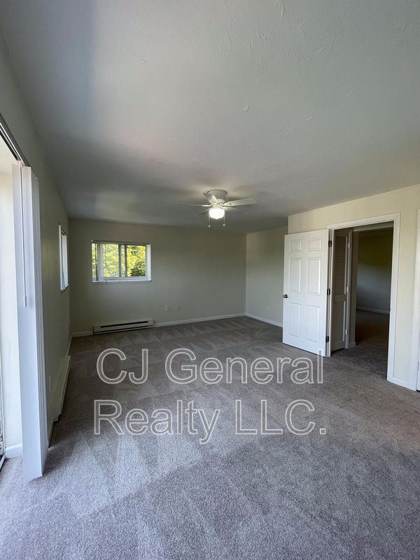 Building Photo - 106 Broad St