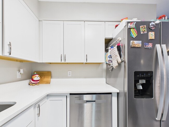 Building Photo - 309 Olympia Ct