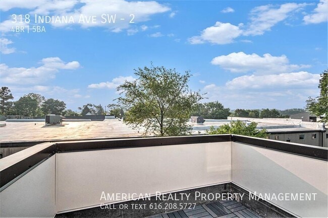 Building Photo - 318 Indiana Ave SW