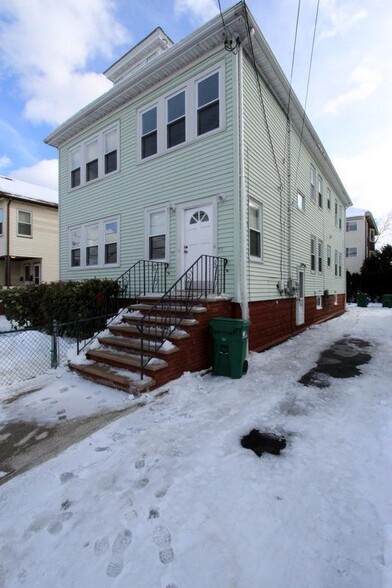 Primary Photo - 23 Bonner Ave