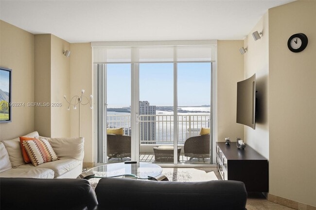 Building Photo - 801 Brickell Key Blvd