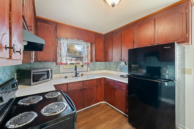 Building Photo - 628 S Caldwell St