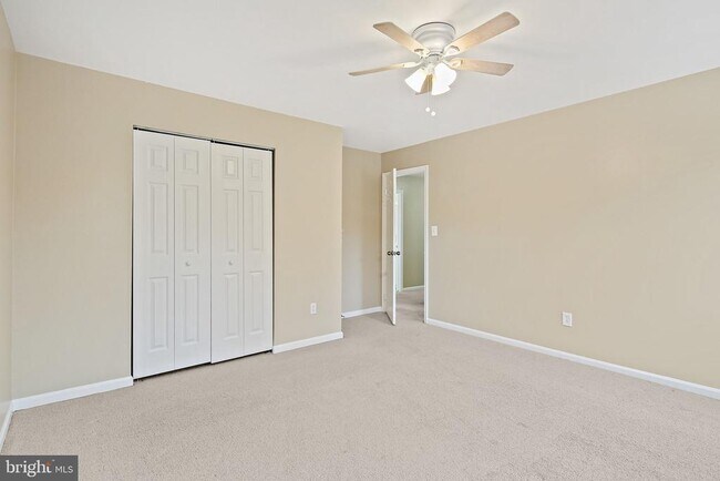 Building Photo - 20657 Anndyke Way