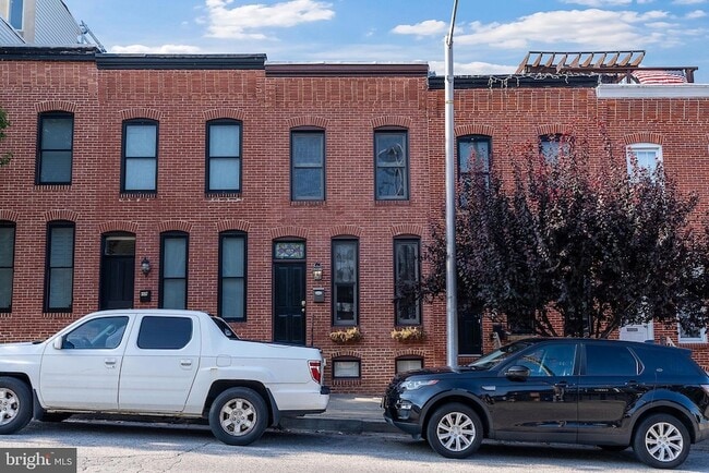 Building Photo - 3215 Fleet St