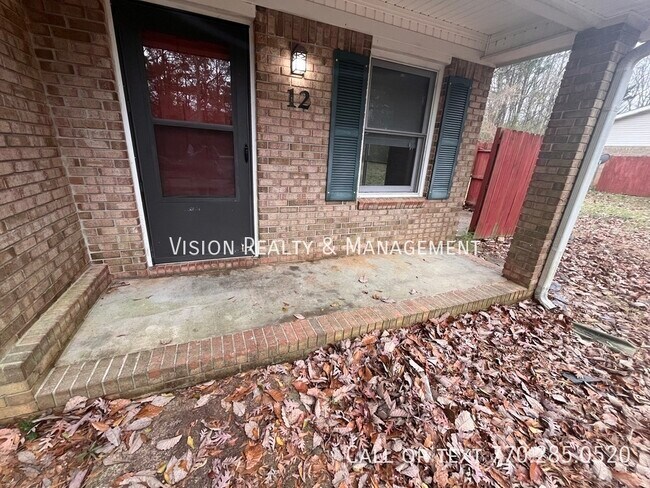 Building Photo - 12 S Creek Rd