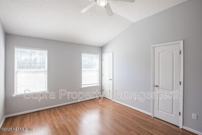 Building Photo - 6092 Bartram Village Dr