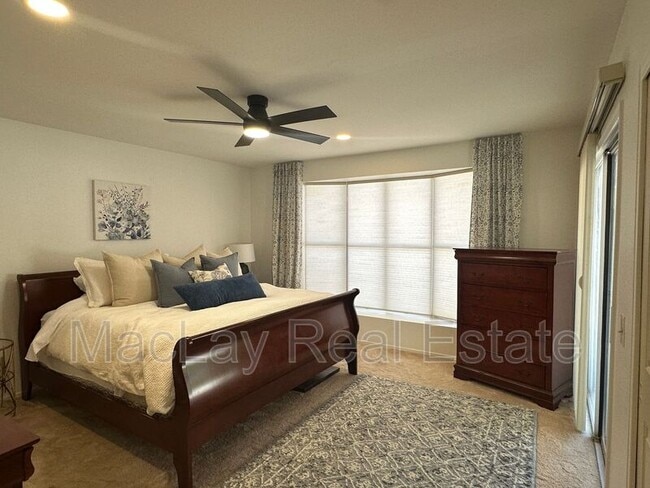 Building Photo - 26001 S Beech Creek Dr