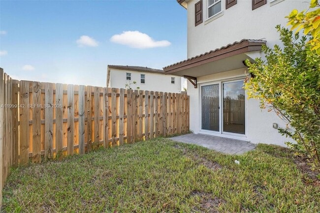 Building Photo - 2650 SE 29th St