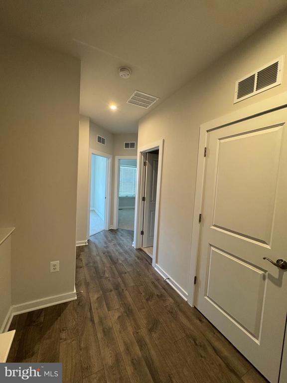 Building Photo - 1768 Hickory Wds Rd