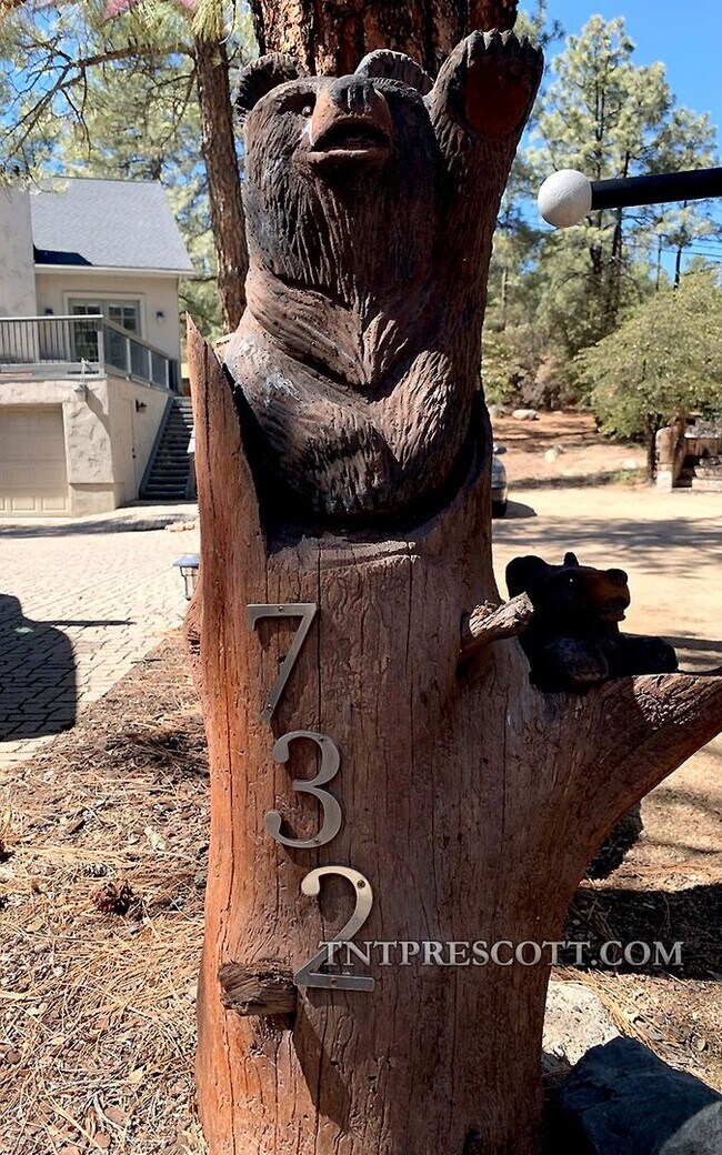 Building Photo - Home in Prescott in the Pines ~ COMP HOLD
