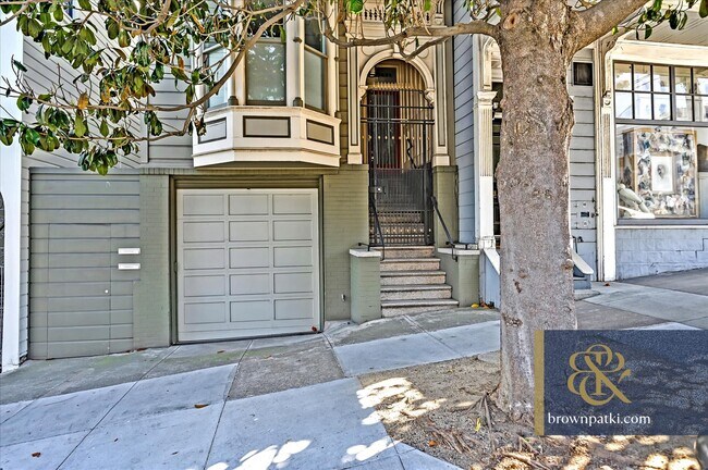 Building Photo - 3743 1/2 23rd Street-