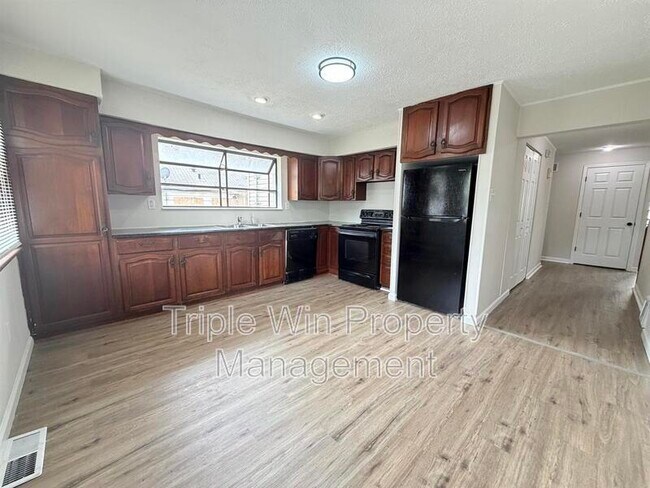 Building Photo - 10508 Druid Dr