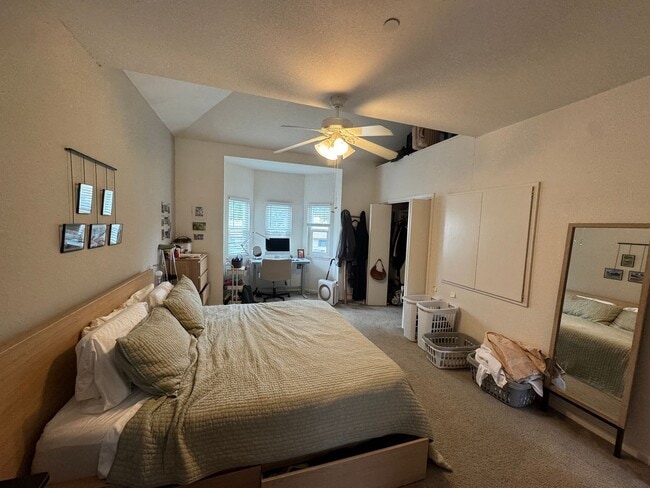 Building Photo - 509 4th St