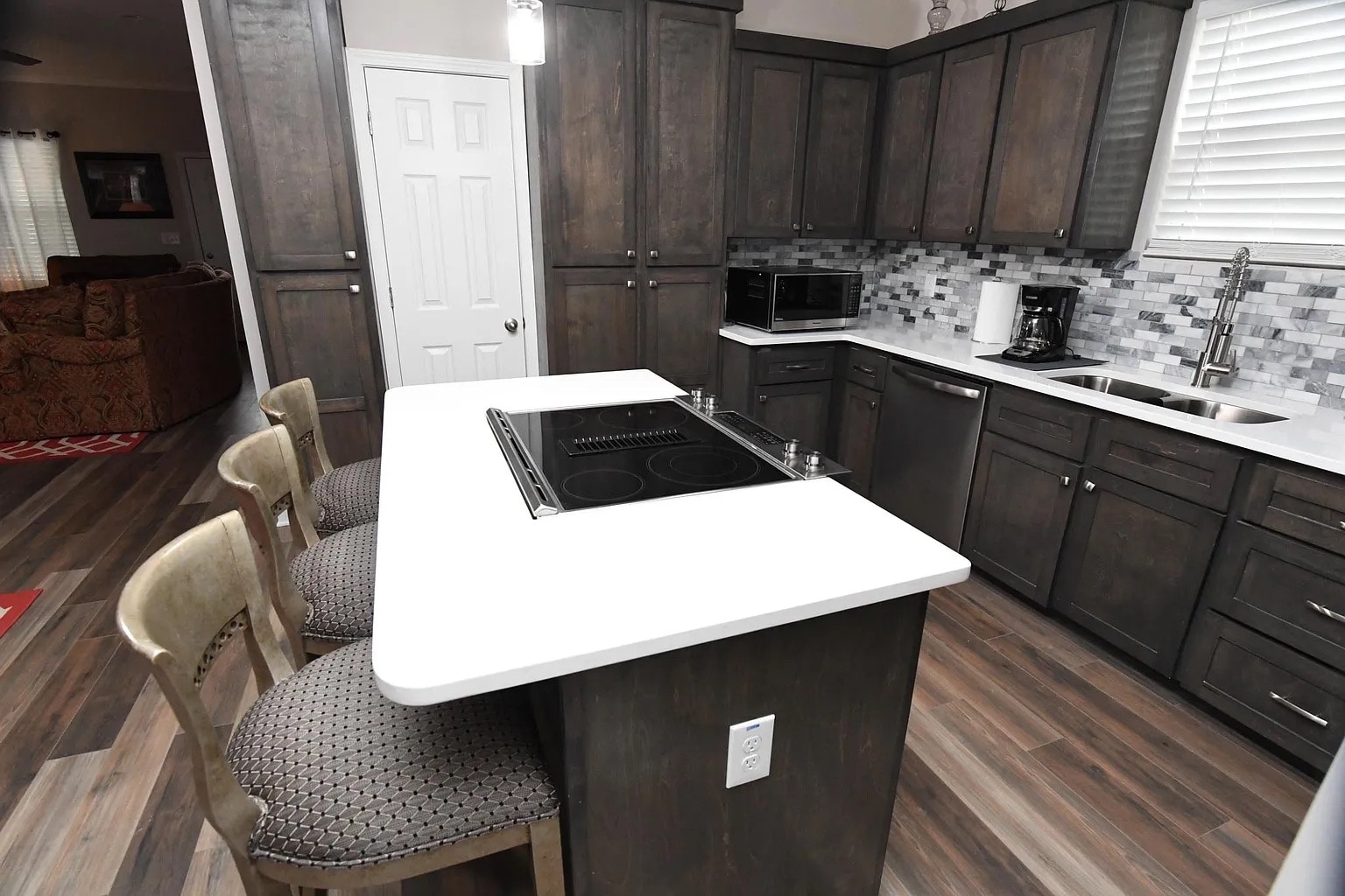 Building Photo - Room in House on S Person St