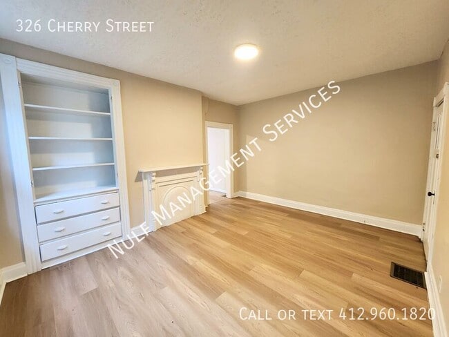 Building Photo - 326 Cherry St