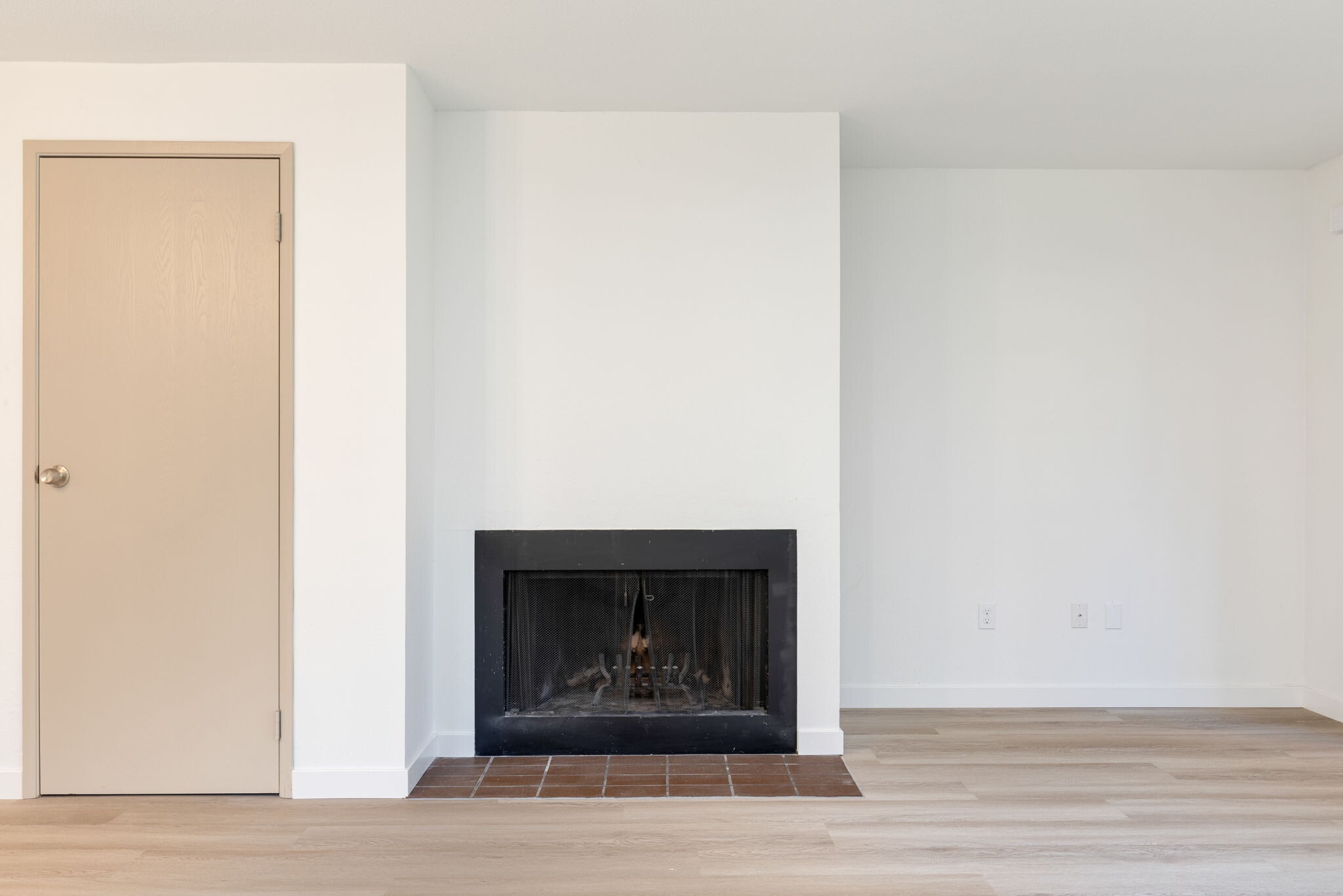 Building Photo - 11334 3rd Ave NE