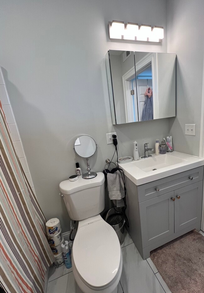 Building Photo - 307 Highland Ave