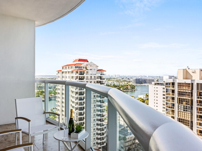 Building Photo - 6365 Collins Ave