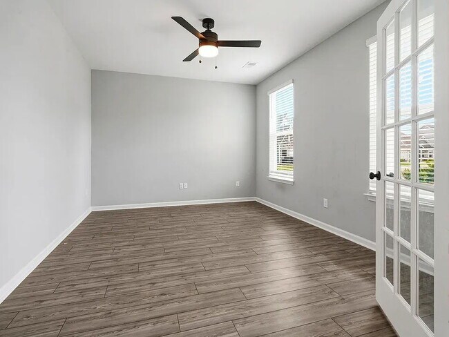 Building Photo - Expansive 6-Bedroom Home – 4300 Sq Ft in Arcadia