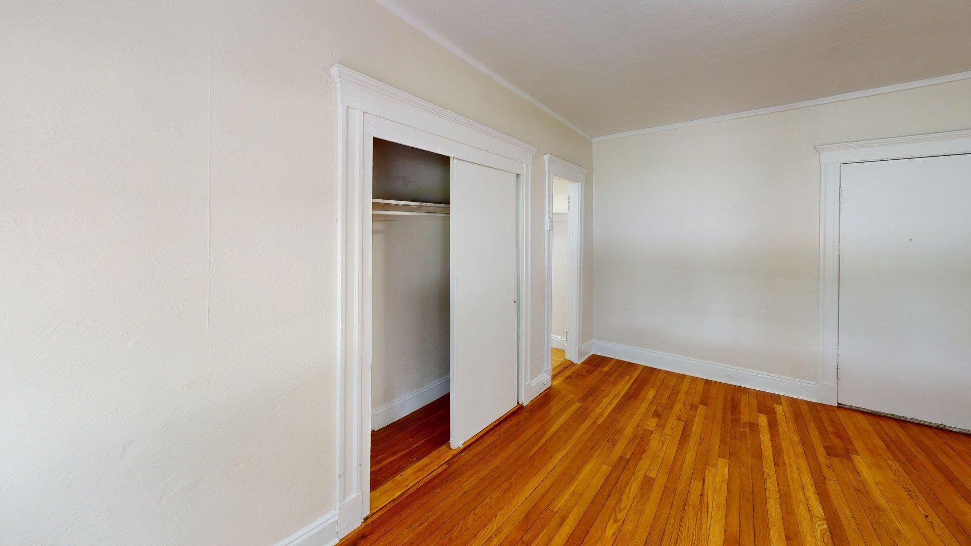 Building Photo - 2 Charlesgate W