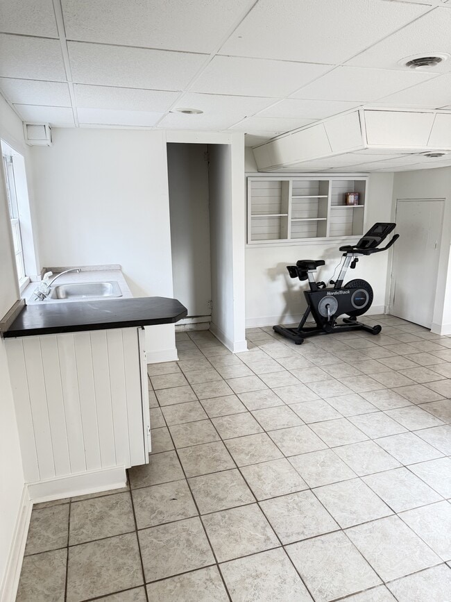 Building Photo - 2648 Melbourne Dr