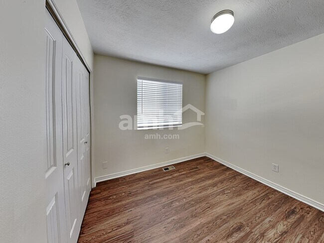 Building Photo - 7051 W Saw Timber Way