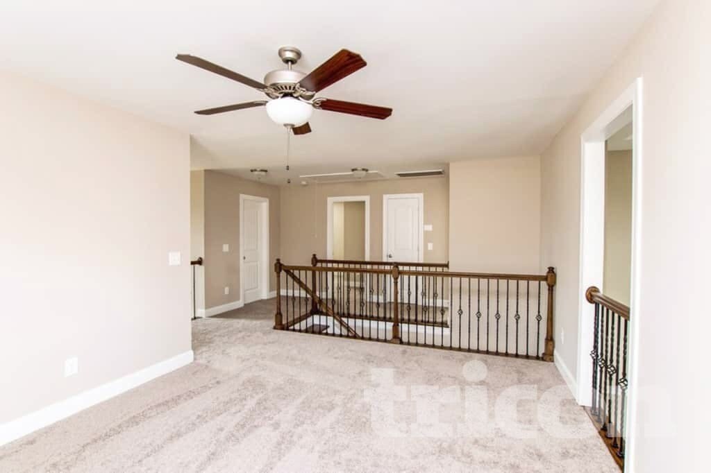 Building Photo - 1509 Burrows Ave