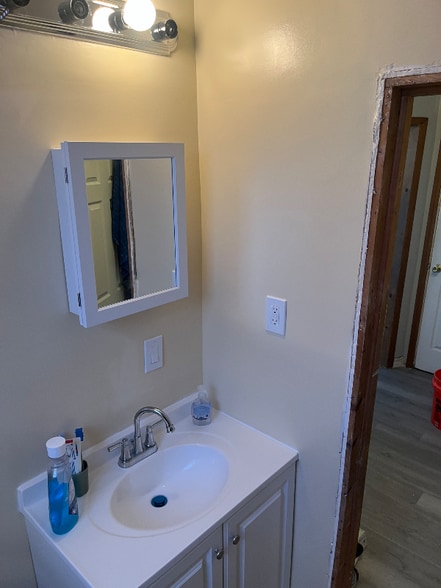 Building Photo - 4210 Athlone Ave