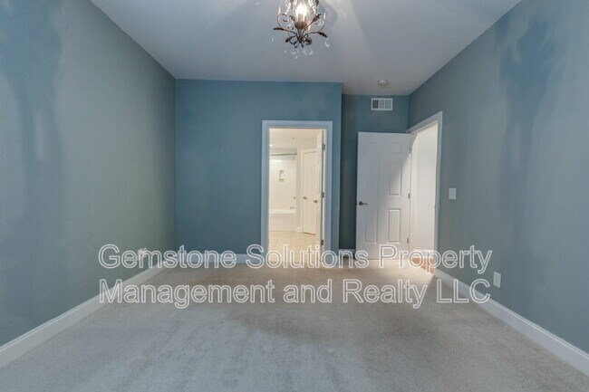 Building Photo - 3201 Aspen Grove Dr