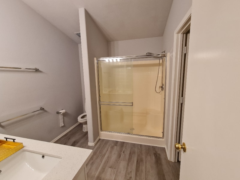 Building Photo - 11305 W Pinehollow Dr