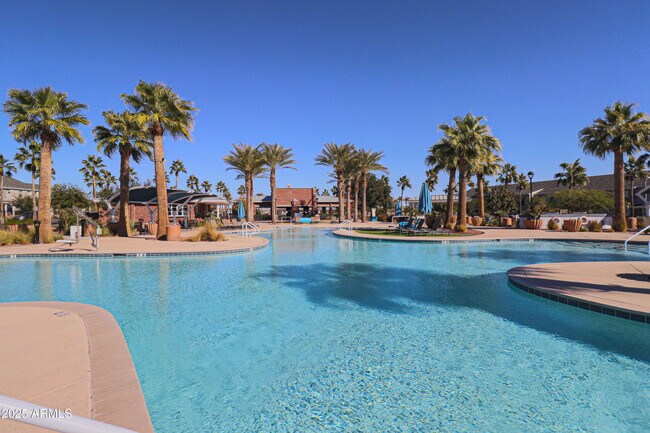 Building Photo - 3142 N Clanton St