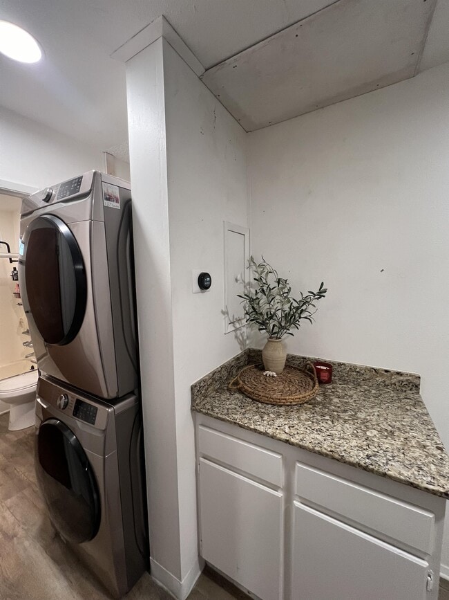 Building Photo - 1467 Everton Pl