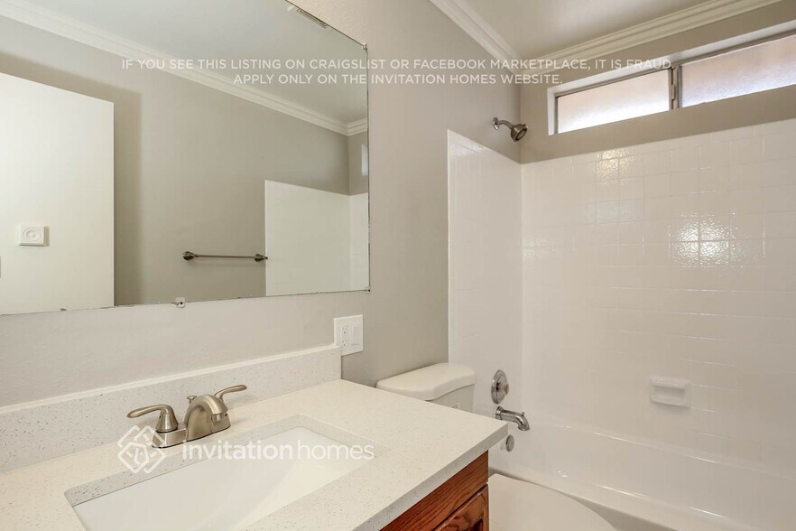 Building Photo - 6744 W Turquoise Ave