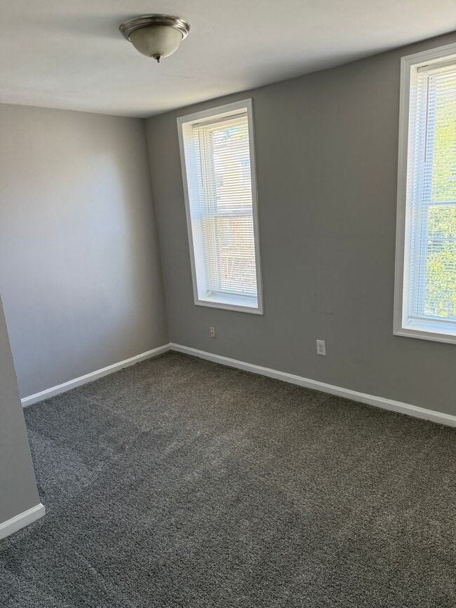 Building Photo - Two-Bedroom Home in Baltimore