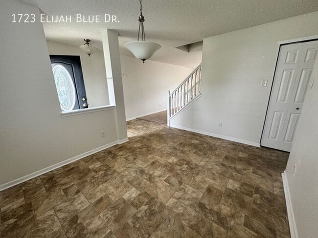 Building Photo - 1723 Elijah Blue Dr