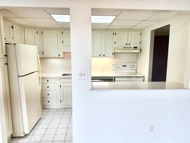 Building Photo - 51 Broad St