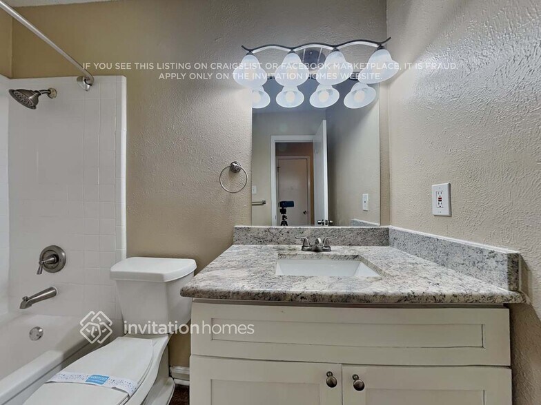 Building Photo - 509 Fox Dr